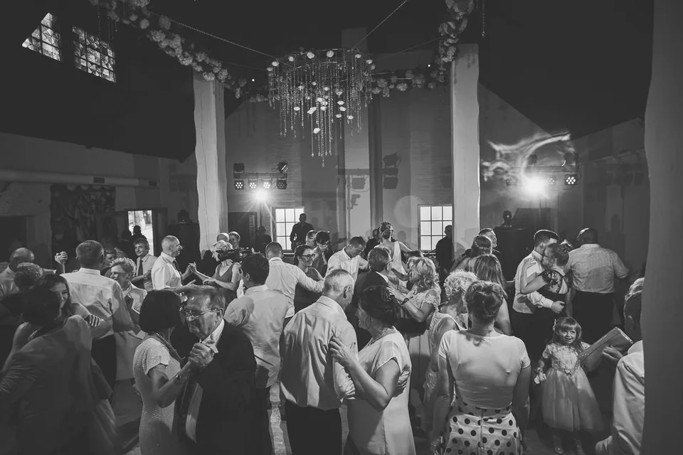Reportaż ślubny, Ania i Tomek, restauracja „Nostalgia” w Sokolnikach - kadr 52