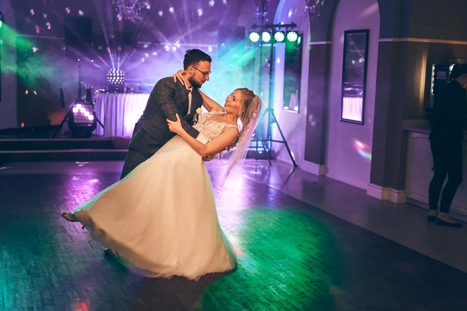 Reportaż ślubny, Magda i Piotr, Dwór Artusa, Łódź - kadr 134