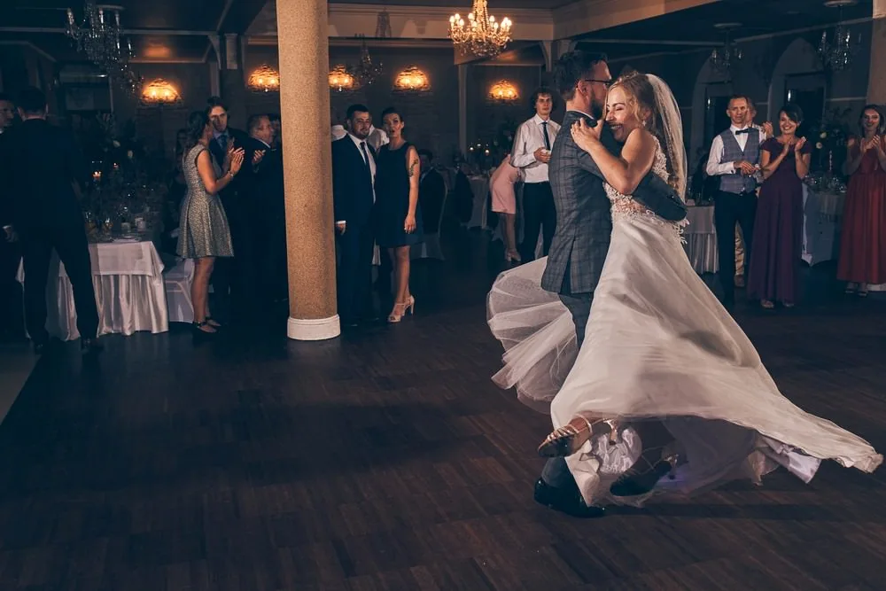 Reportaż ślubny, Magda i Piotr, Dwór Artusa, Łódź - kadr 137
