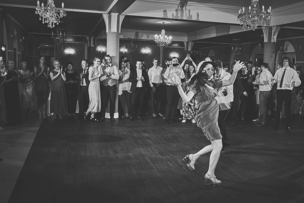 Reportaż ślubny, Magda i Piotr, Dwór Artusa, Łódź - kadr 141