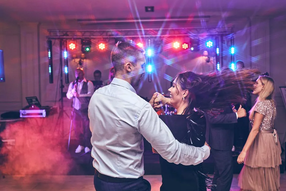 Reportaż ślubny, Magda i Wojtek, hotel Riviera w Olszewnicy Nowej - kadr 103